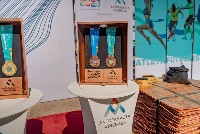 Antofagasta Minerals presentó las medallas para los ganadores de los Juegos Santiago 2023