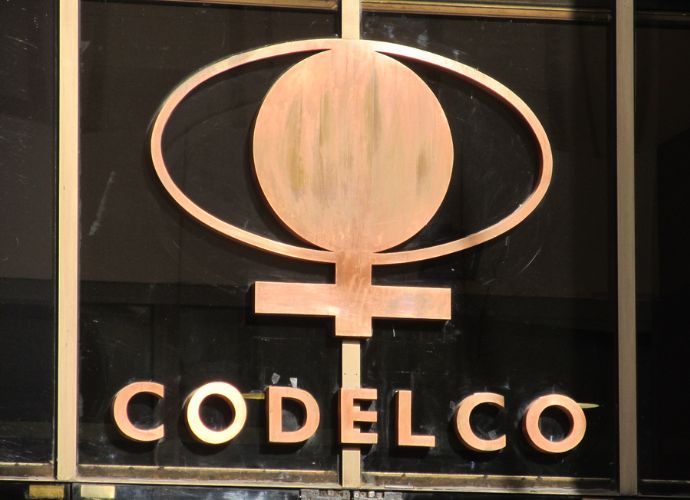 Codelco es sancionada por espionaje a dirigentes sindicales