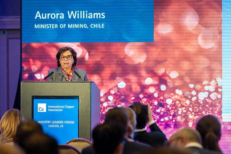 Ministra Williams cierra gira en Londres en encuentro de líderes mundiales de la industria de cobre