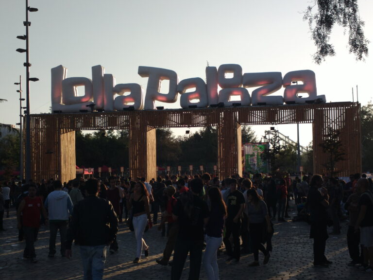 ¿De “bajada” tras turno en marzo y sin planes? Lollapalooza Chile 2026 podría ser tu próximo gran panorama
