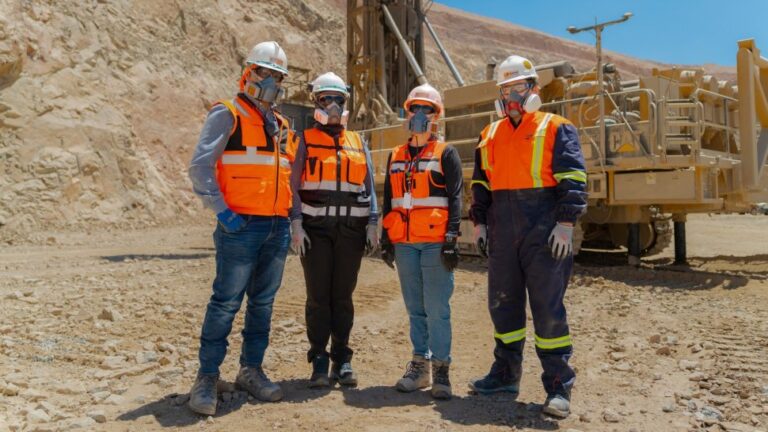 Codelco multiplica utilidades y eleva sus aportes al Estado pese a menor producción de cobre