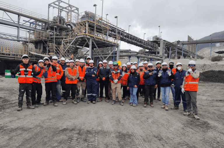 Estudiantes del CFT Estatal de Coquimbo conocen en terreno los procesos productivos de ENAMI en Ovalle