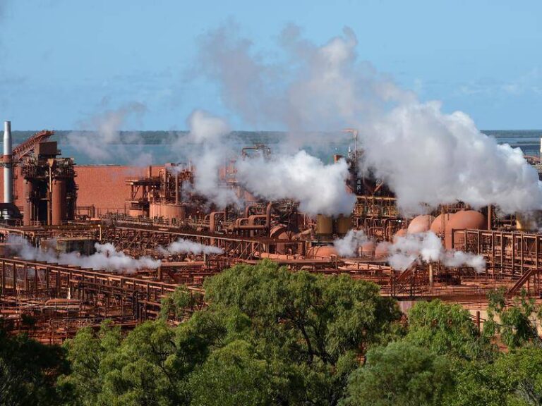 Rio Tinto evaluará el uso de biopellets para reducir el consumo de carbón en sus refinerías de alúmina