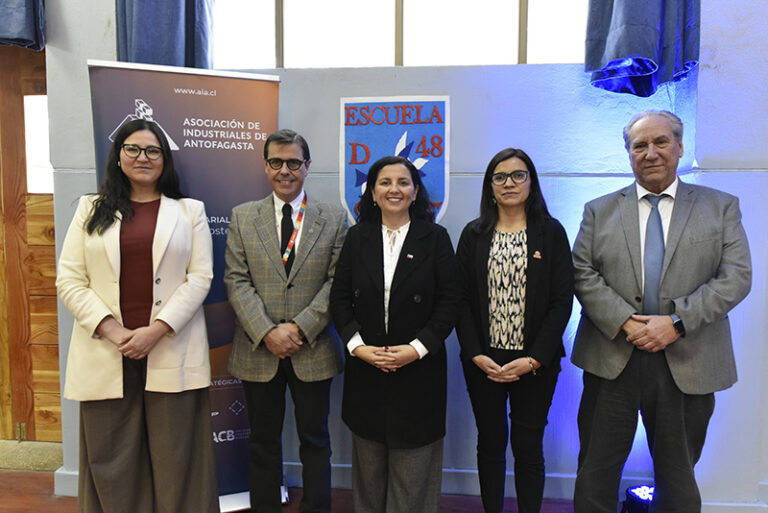 Estado, minería y proveedores: establecimientos educacionales de Calama podrán acceder a financiamiento para fortalecer sus comunidades educativas